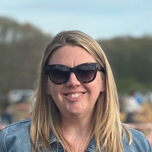 Meet your Posher, Caitlyn